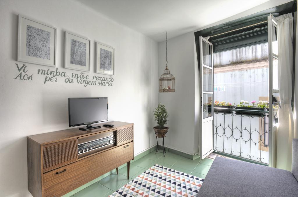 Apartment Local In Alfama! Alice Home, Near River Lisbon