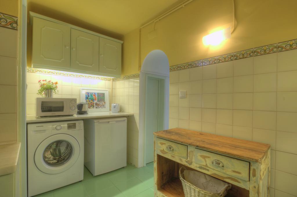 Local In Alfama! Alice Home, Near River Apartment Lisbon
